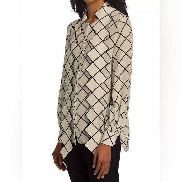 Oscar de la Renta

Tie-Neck Grid-Print Crepe de Chine Blouse - Picture 3 of 4